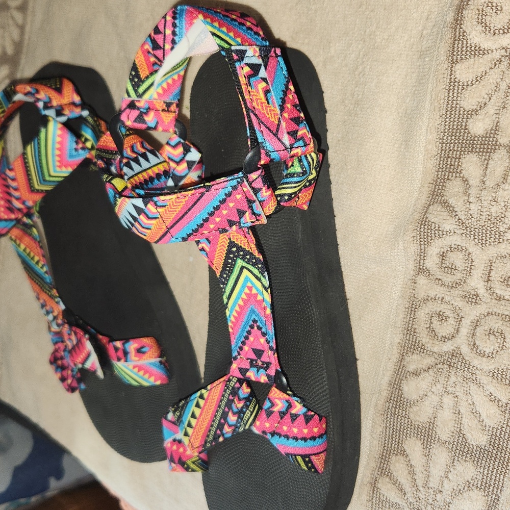 Sandals - Picture 5 of 8
